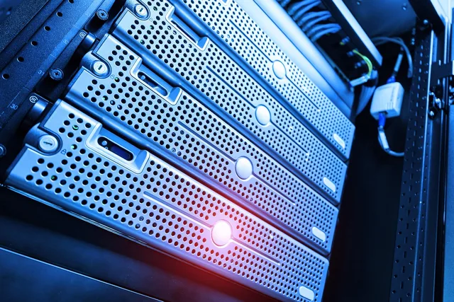 internet, information, service, system, room, technology, center, business, rack, hardware, database, computer, data, supercomputer, server, cyber, datacenter, digital, big data, web, 3d, cloud, networking, hosting, security, database, database, supercomputer, supercomputer, datacenter, hosting, hosting, hosting, hosting, hosting. Verfügbarkeiten und Reaktionszeiten in Hosting-Verträgen prüfen
